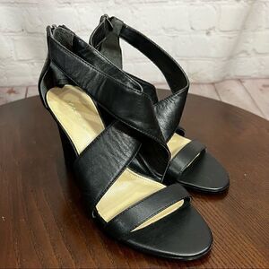 VIA SPIGA soft leather cross cross sandals in 3” heels Euc
